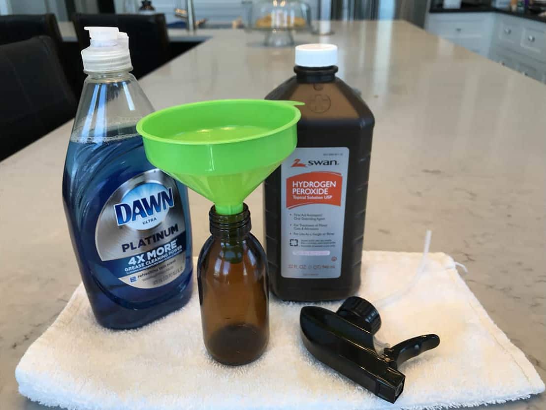 Removing red wine stains using Hydrogen Peroxide with Dishwashing Liquid