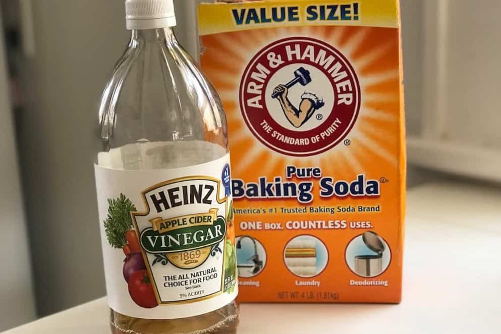 Removing red wine stains using baking soda and vinegar