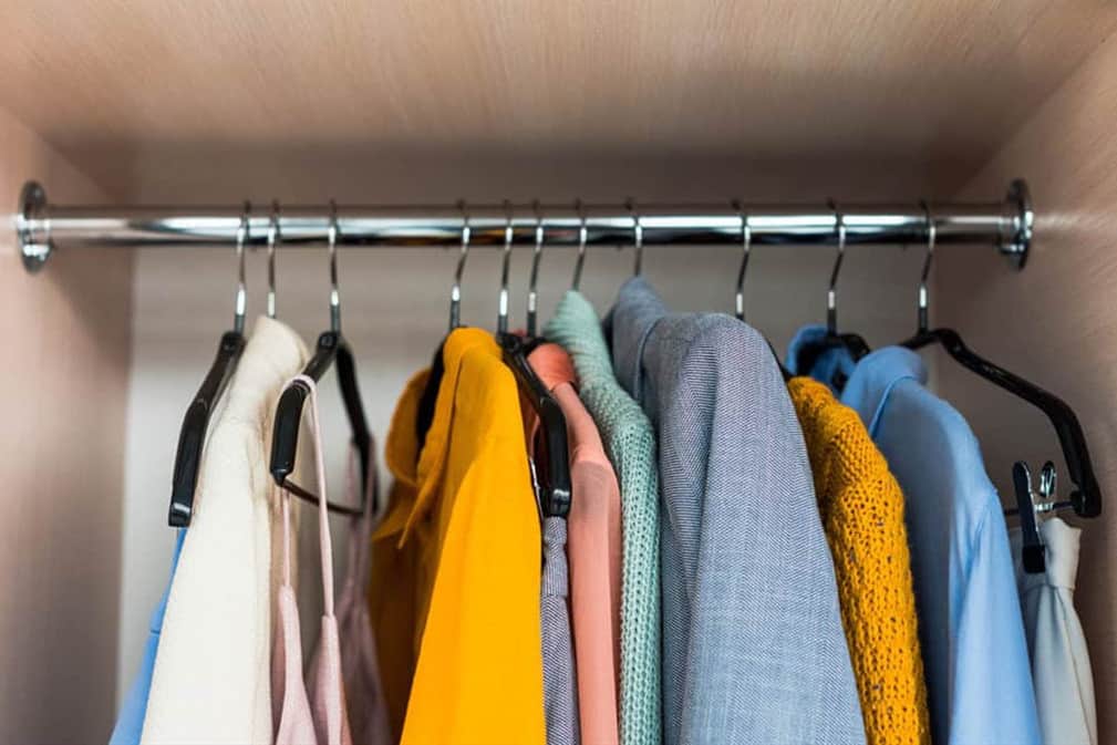 how to get rid of fishy smell on clothes