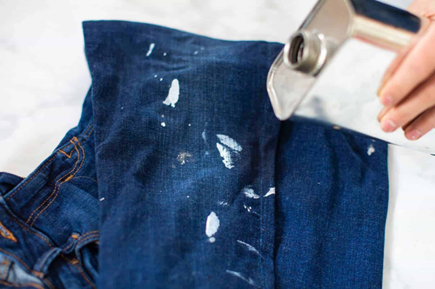 how to remove caulking from clothes