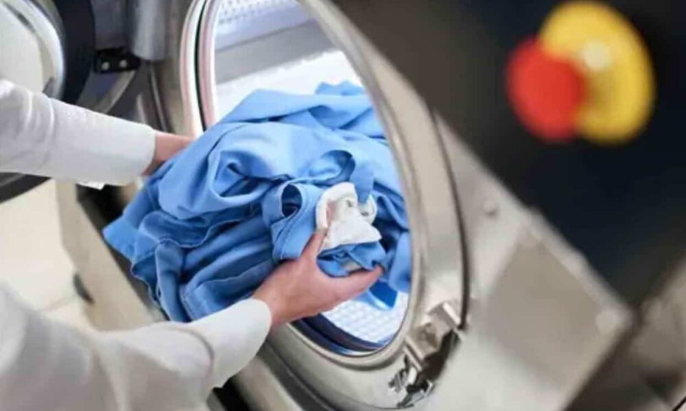 How to Avoid Clothes From Wrinkling in the Dryer?
